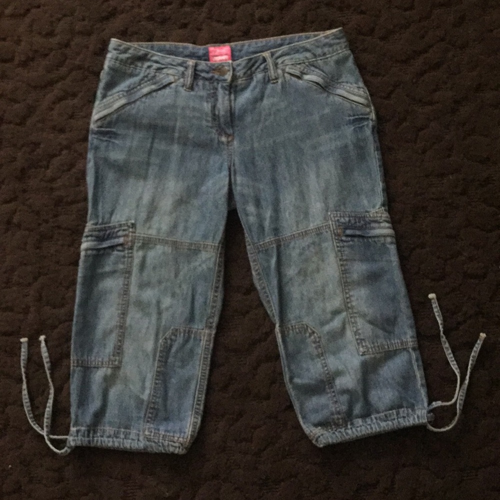 The Limited Capri jeans.